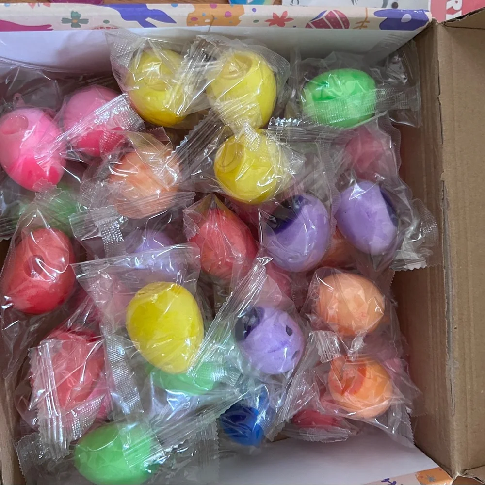 Bundle of leftover party favors Party Kit – Multicolor Slime & Accessories